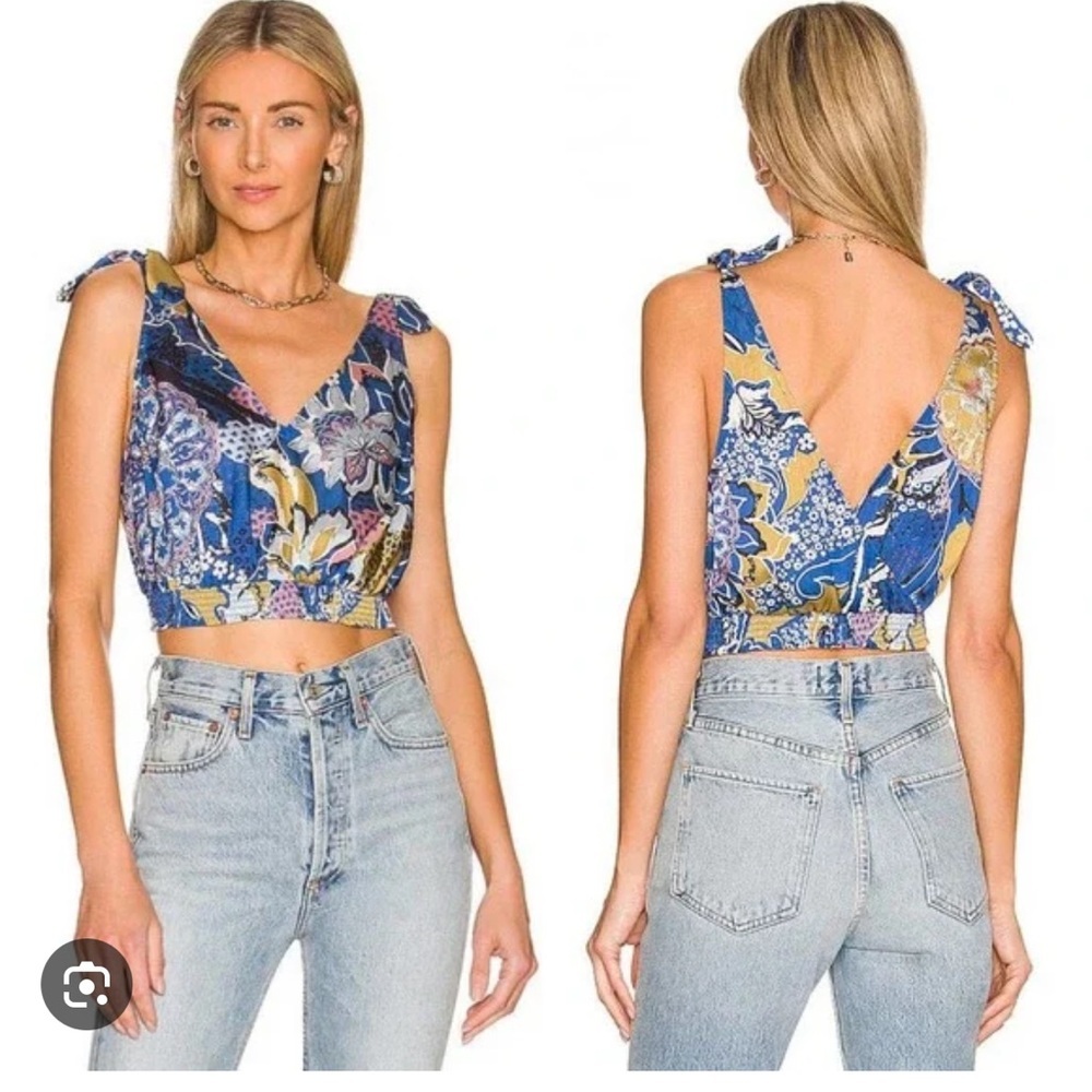 Free People Weekend in Montauk size large crop tank